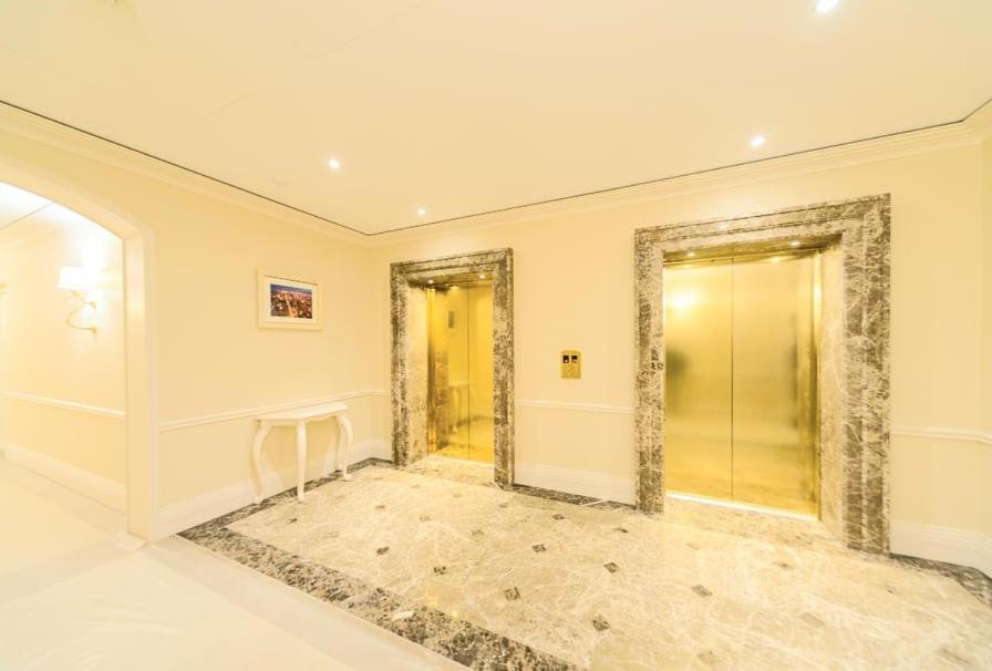 1 Room 60M2 Center Of Obolon Near River Side. 11 Floor كييف المظهر الخارجي الصورة